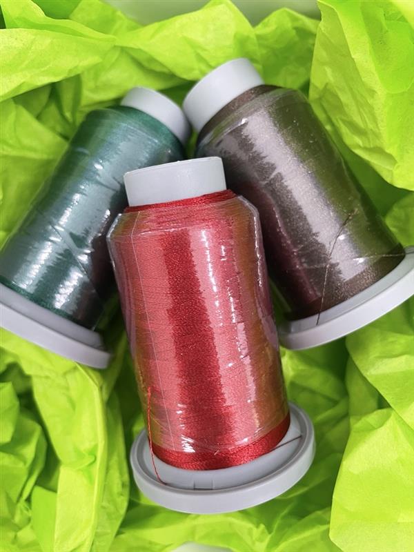 Holly Bush Glide Thread Bundle (3)