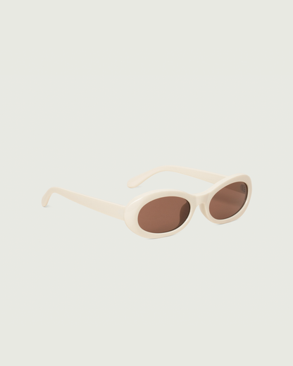 Burrata::Mina Sunglasses oval White recycled polyester front diagonal